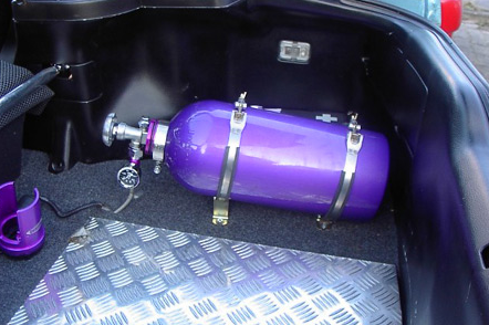 lustgas tub fastgas helium patroner utkörning